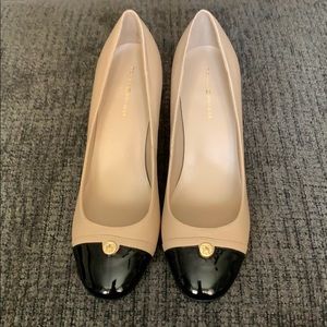 NWOT Tommy Hilfiger two tone block heels